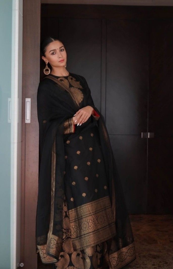 Banarasi Suit Silai